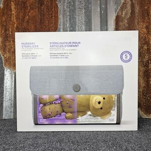 NWT Munchkin 59S Nursery & Toy UV Sterilizer - Kills 99% of Germs! ✨